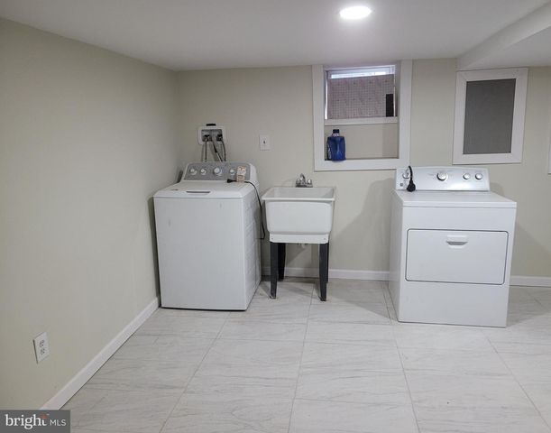 2502 FEDERAL ST, Philadelphia, PA 19146