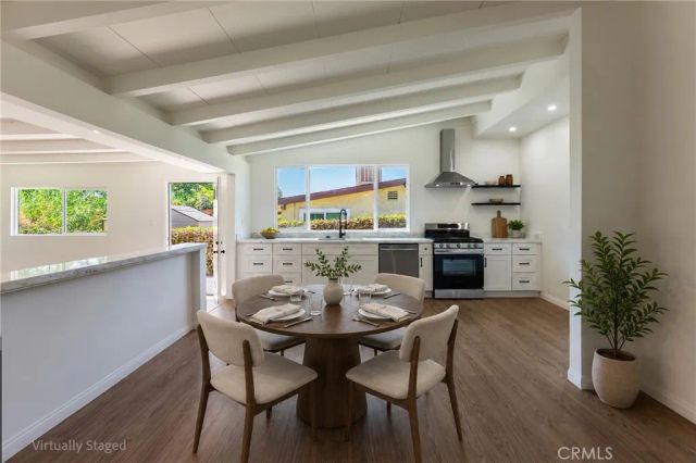 14916 Ryan, Sylmar, CA 91342