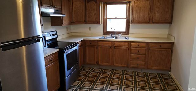 53515 County Road 5, Elkhart, IN 46514