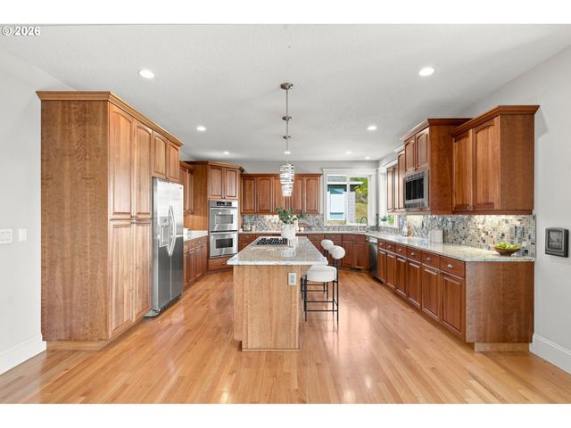 2966 W 2ND St, Washougal, WA 98671