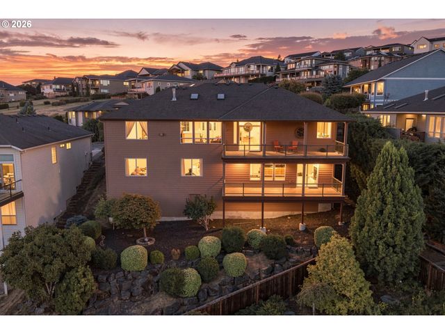 2966 W 2ND St, Washougal, WA 98671