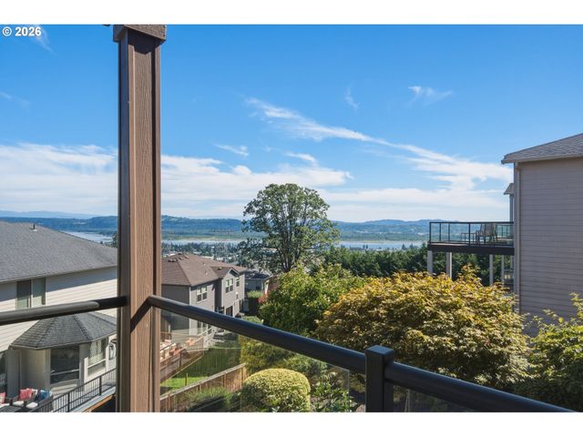 2966 W 2ND St, Washougal, WA 98671