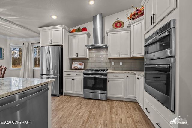 8348 E Fork Circle, Wasilla, AK 99654