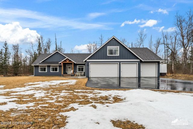 8348 E Fork Circle, Wasilla, AK 99654