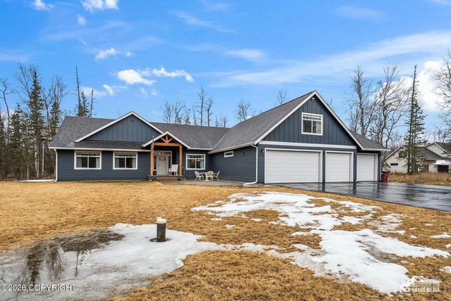 8348 E Fork Circle, Wasilla, AK 99654