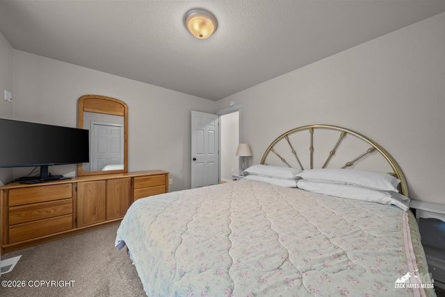 8348 E Fork Circle, Wasilla, AK 99654