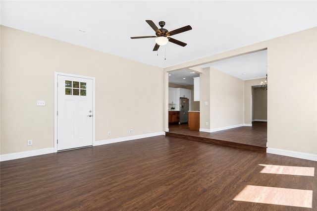 555 Thompson Run Rd, Ross Twp, PA 15237