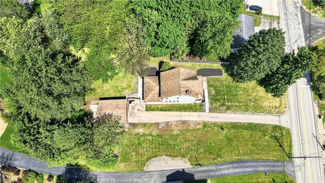 555 Thompson Run Rd, Ross Twp, PA 15237