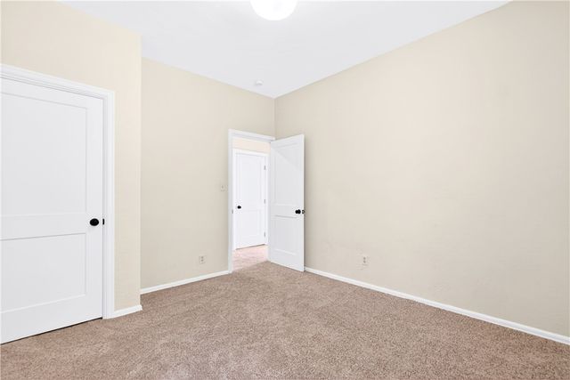 555 Thompson Run Rd, Ross Twp, PA 15237