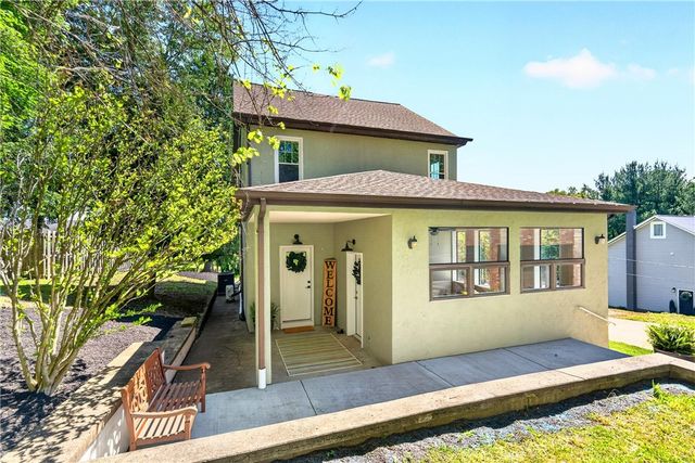555 Thompson Run Rd, Ross Twp, PA 15237