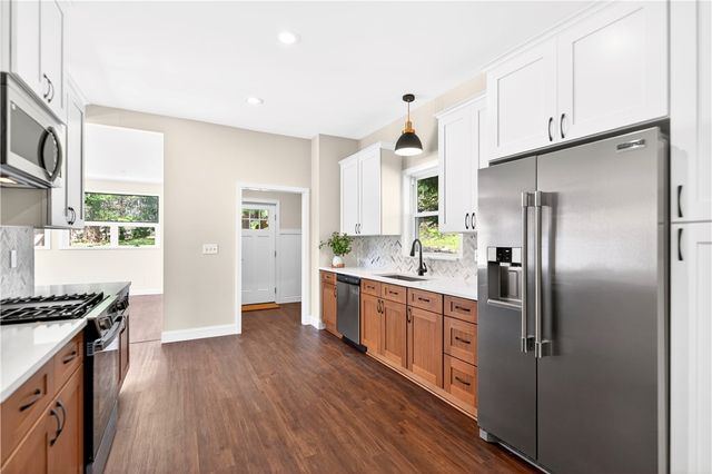 555 Thompson Run Rd, Ross Twp, PA 15237