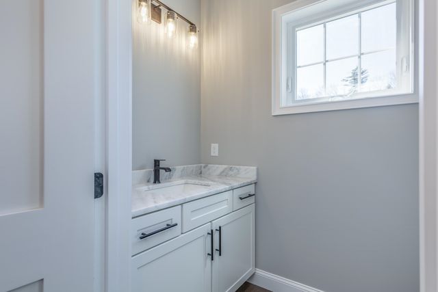 38 Lane Road, Candia, NH 03034