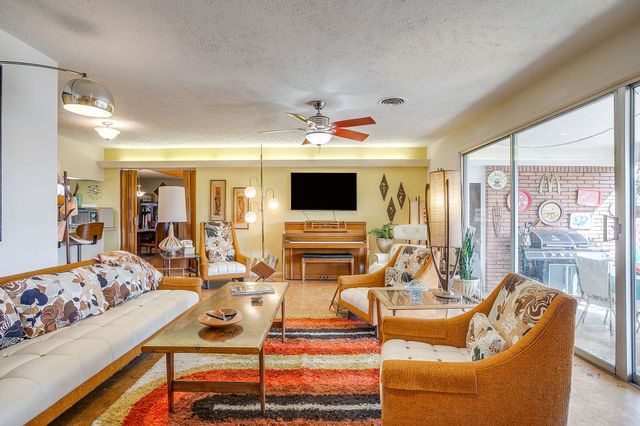 1525 Jenson Road, Fort Worth, TX 76112