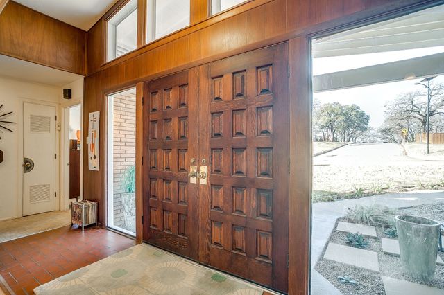 1525 Jenson Road, Fort Worth, TX 76112