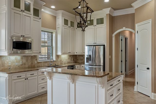 9572 Rochel Drive, Shreveport, LA 71115