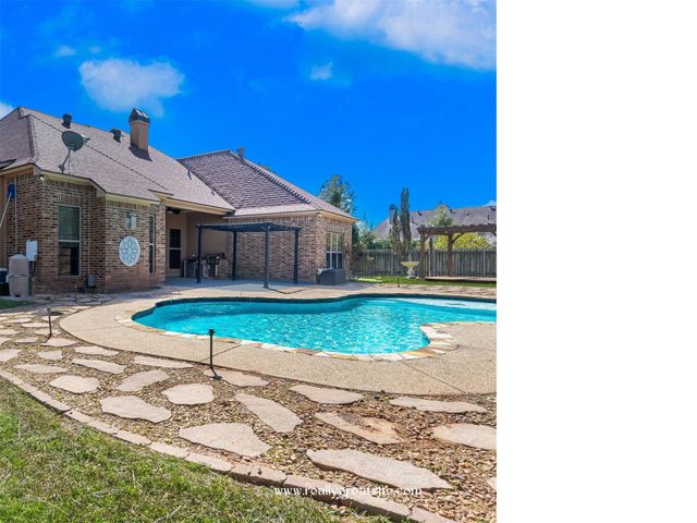 9572 Rochel Drive, Shreveport, LA 71115