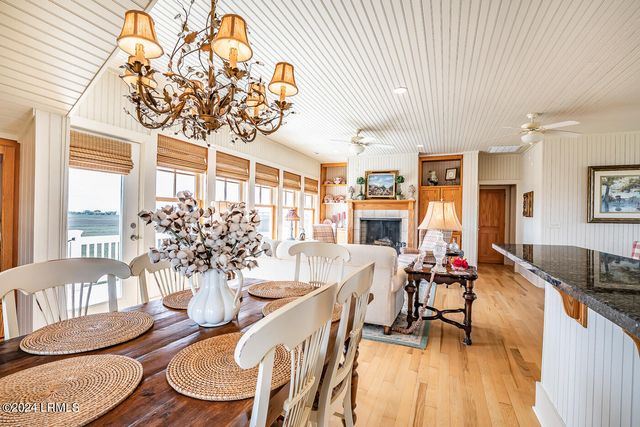 11 Windjammer Lane, Harbor Island, SC 29920