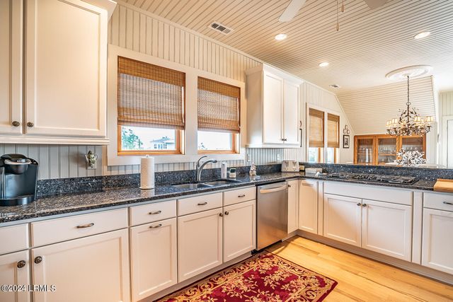 11 Windjammer Lane, Harbor Island, SC 29920