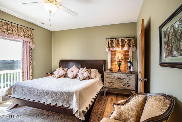 11 Windjammer Lane, Harbor Island, SC 29920