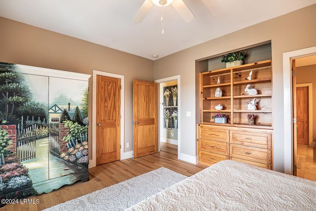 11 Windjammer Lane, Harbor Island, SC 29920