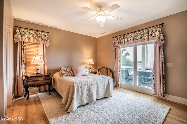 11 Windjammer Lane, Harbor Island, SC 29920