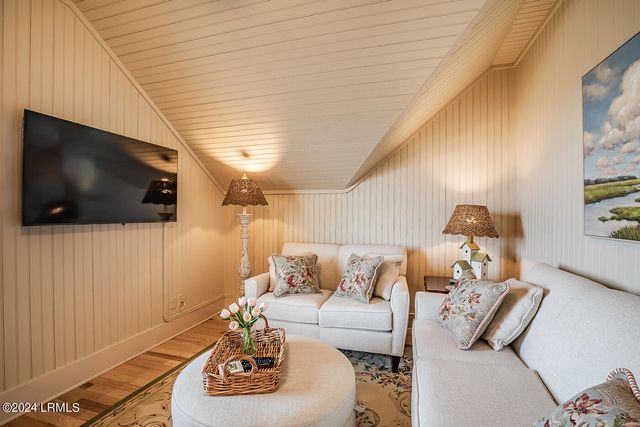 11 Windjammer Lane, Harbor Island, SC 29920