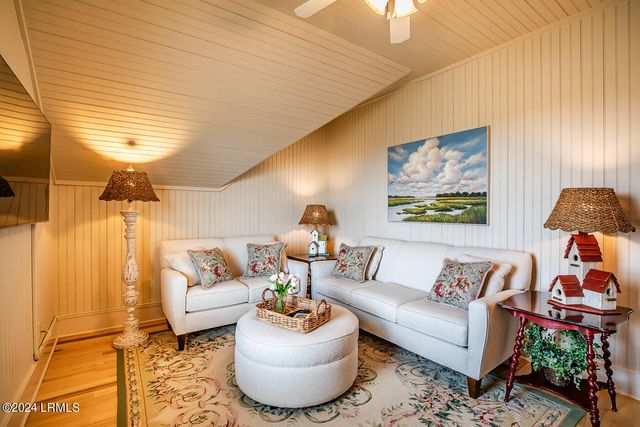 11 Windjammer Lane, Harbor Island, SC 29920