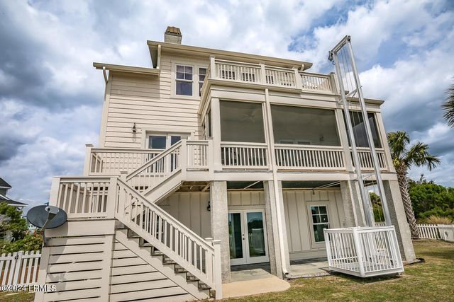 11 Windjammer Lane, Harbor Island, SC 29920
