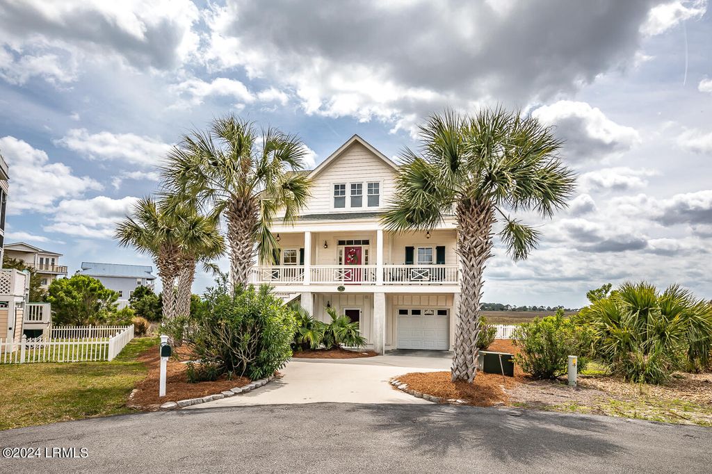 11 Windjammer Lane, Harbor Island, SC 29920