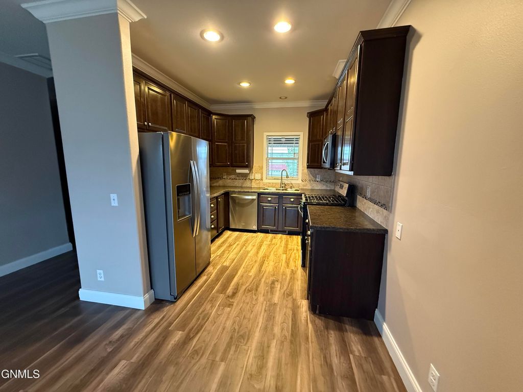3514 10th Avenue NE, Watford City, ND 58854 photo 3