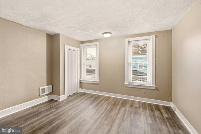 709 CEDAR ST, Camden, NJ 08102