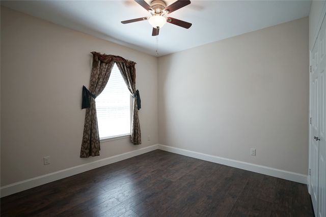 720 Madeline Court, Azle, TX 76020