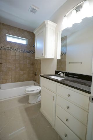 720 Madeline Court, Azle, TX 76020