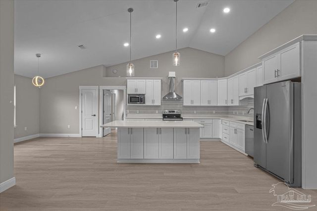 8709 Lamont Rd, Pensacola, FL 32526