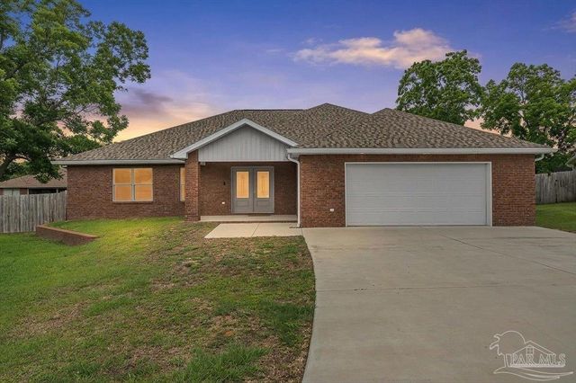 8709 Lamont Rd, Pensacola, FL 32526