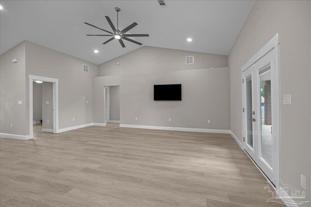 8709 Lamont Rd, Pensacola, FL 32526