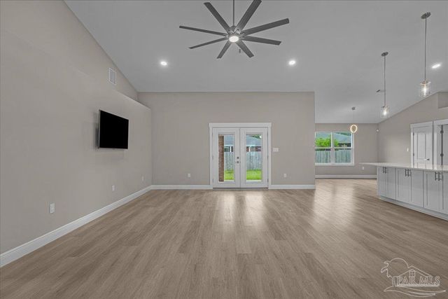 8709 Lamont Rd, Pensacola, FL 32526