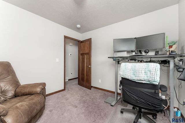 9400 W Colton St, Sioux Falls, SD 57106