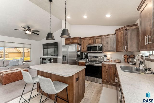 9400 W Colton St, Sioux Falls, SD 57106