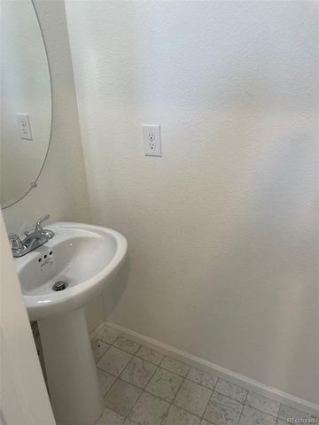 4406 N Quatar Court, Aurora, CO 80019