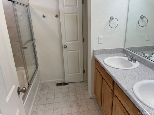 4406 N Quatar Court, Aurora, CO 80019