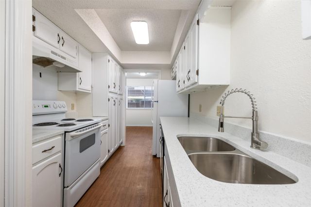 2106 Morley DR 141, Austin, TX 78752