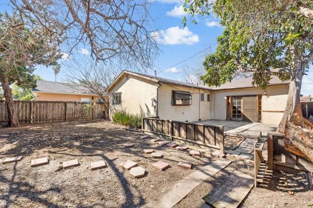 2736 Twin Oaks Lane, San Jose, CA 95127