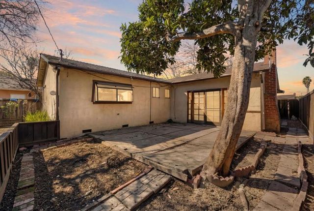 2736 Twin Oaks Lane, San Jose, CA 95127