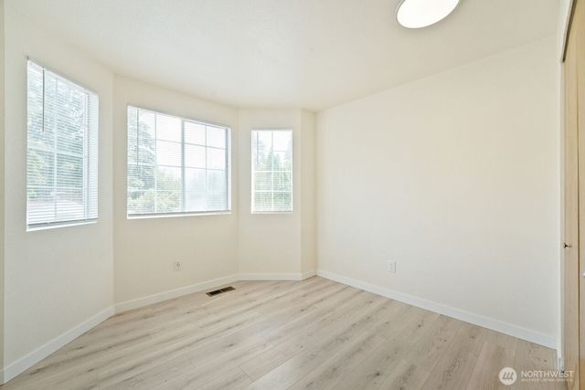35403 12th Avenue SW, Federal Way, WA 98023