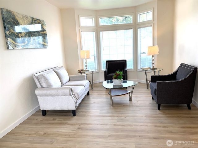 35403 12th Avenue SW, Federal Way, WA 98023