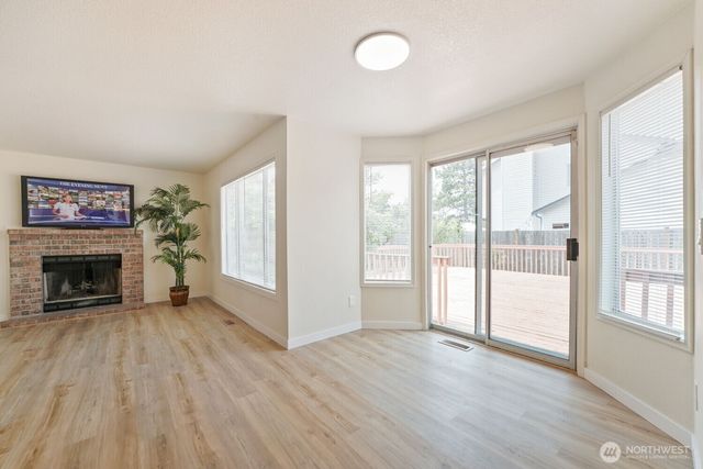 35403 12th Avenue SW, Federal Way, WA 98023