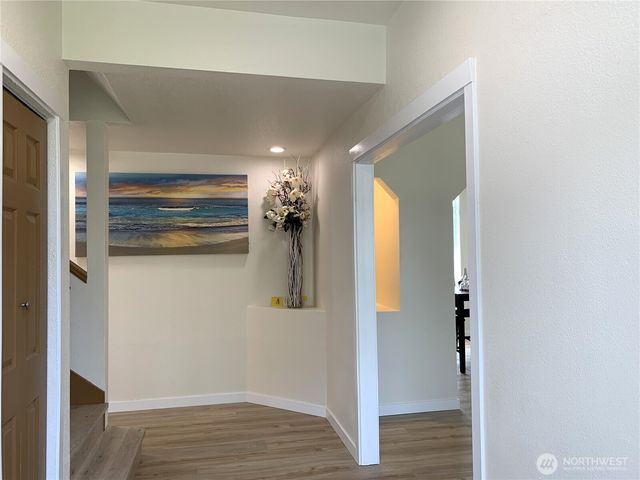 35403 12th Avenue SW, Federal Way, WA 98023