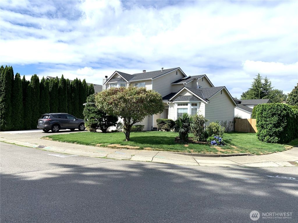 35403 12th Avenue SW, Federal Way, WA 98023