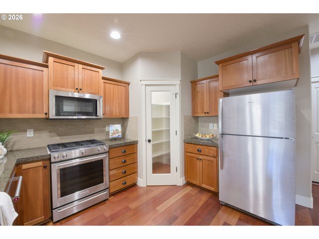 4835 Nw BLANDY Ter, Portland, OR 97229